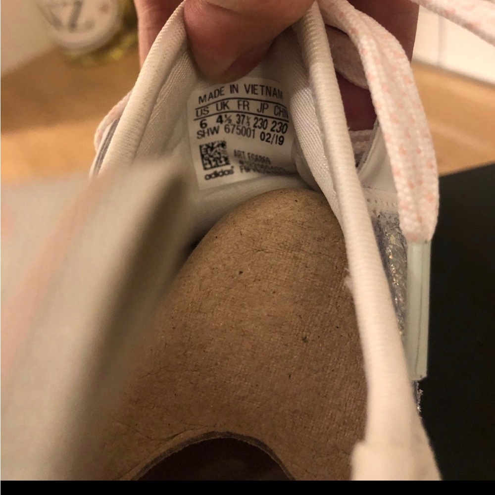 Adidas NMD R1 - Picture 7 of 8